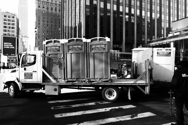 Best Portable toilet rental cost  in Jonesboro, IL